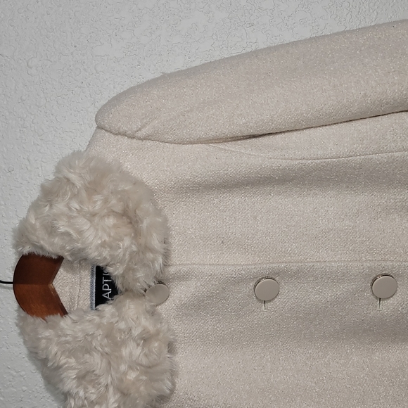 NEW! Apt. 9 Cream w/Faux Fur Wrists & Collar Jacket Sz. S - Picture 7 of 15